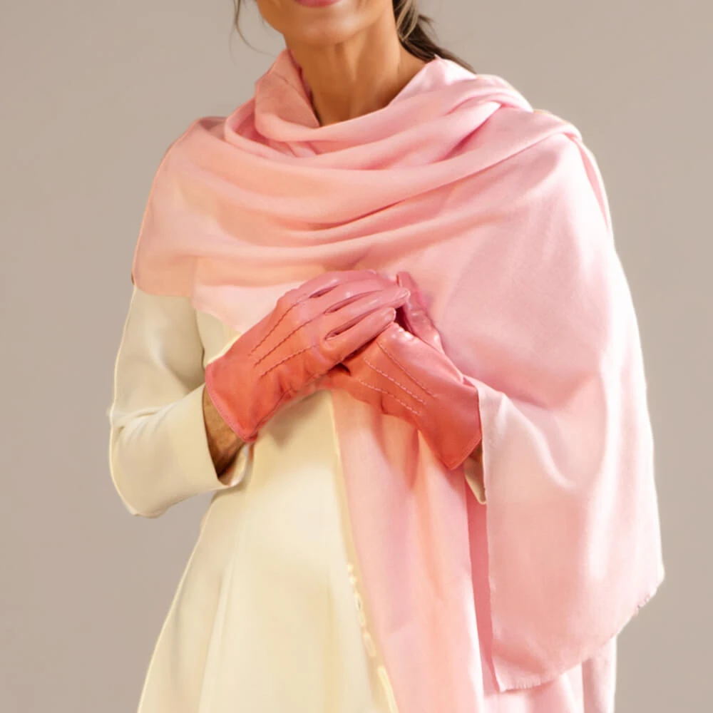 Pink Whisper Silk Lined Italian Leather Gloves 4 Pink Whisper Silk Lined Italian Leather Gloves - Image 2