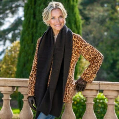 Superluxe Classic Black Italian Cashmere Scarf -Elegant Scarf Store womens black cashmere scarf 1