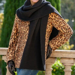 Superluxe Classic Black Italian Cashmere Scarf